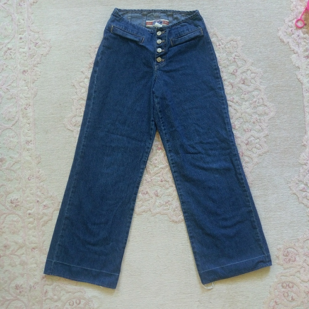 HIGH WAISTED PLUGG JEANS